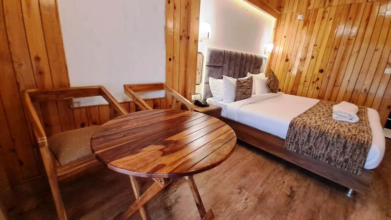 Qcent Woods Resort & Spa, Rishīkesh Exterior foto