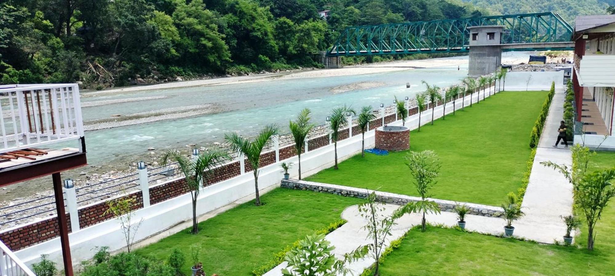 Qcent Woods Resort & Spa, Rishīkesh Exterior foto
