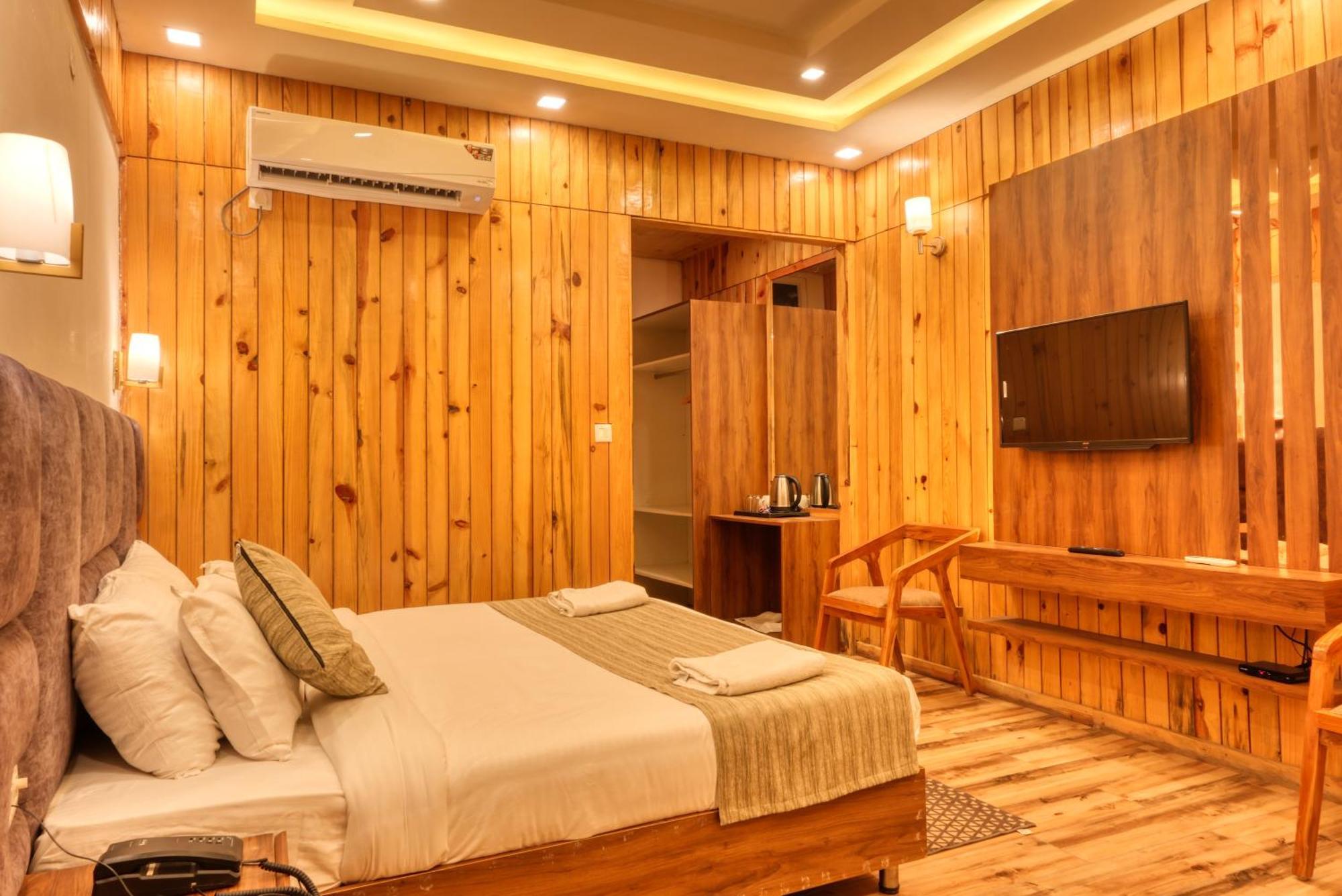 Qcent Woods Resort & Spa, Rishīkesh Exterior foto