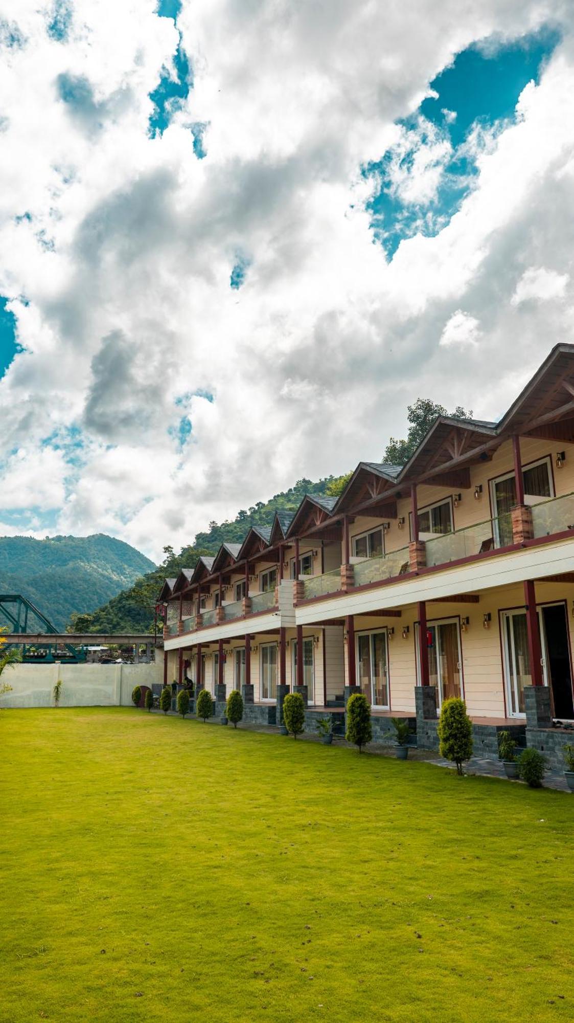 Qcent Woods Resort & Spa, Rishīkesh Exterior foto