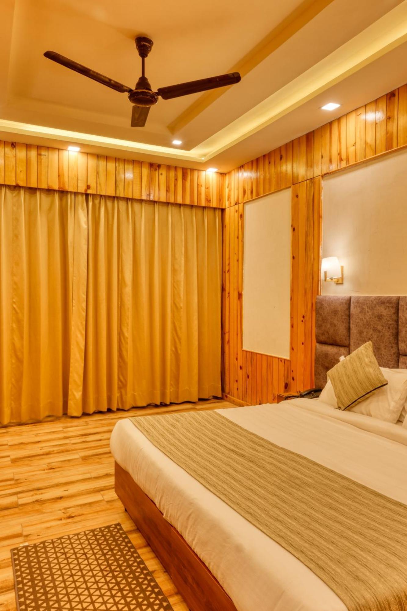 Qcent Woods Resort & Spa, Rishīkesh Exterior foto